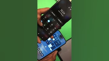 iPhone Battery Sharing Feature 😳🔥 #shorts