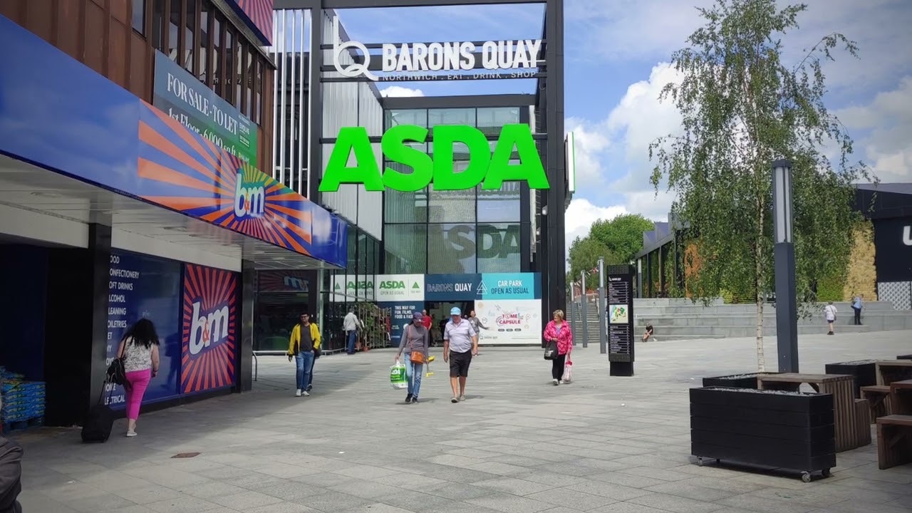 HiRes Slideshow. 🏫 Northwich Town Centre from The River Weaver 🚤 20/7/23