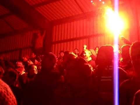 ' I am a FC fan' & MRE flares