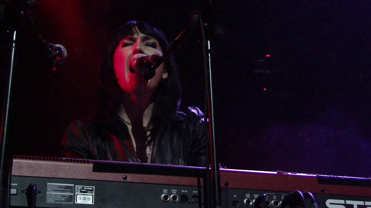 Joan as Police Woman The Magic (Madrid) YouTube