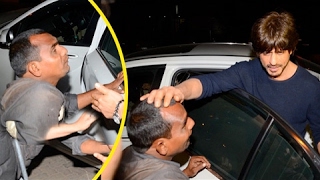 Hungry Beggar Begs For Food From Shah Rukh Khan What He Does Next Will Melt Your Heart