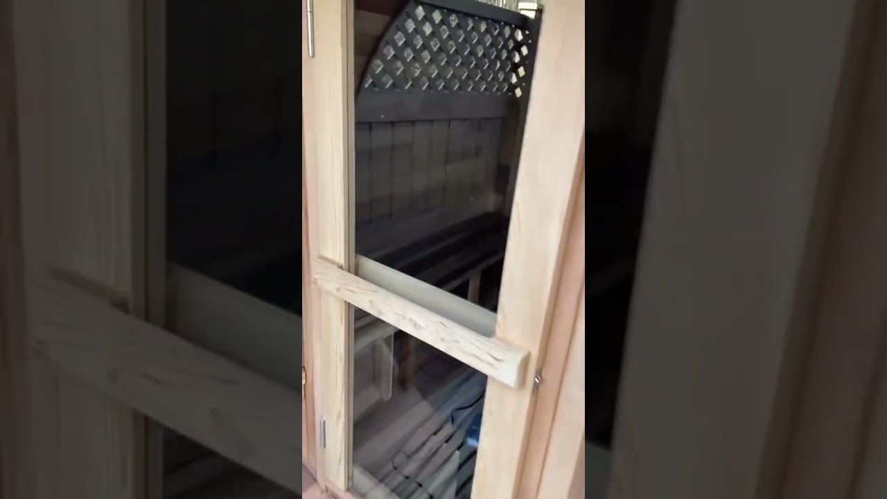 Canadian Hemlock/Red Cedar Outdoor Barrel Sauna