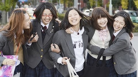 地味な女の子たちがダンスに挑戦！映画『ガールズ・ステップ』予告編