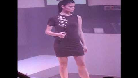 HardwareZone Philippines: ASUS Eee PC Seashell 1008P Karim Rashid Netbook Launch