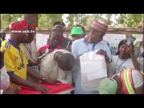 Jubilation as Buhari wins in Atiku’s polling unit [WATCH VIDEO]