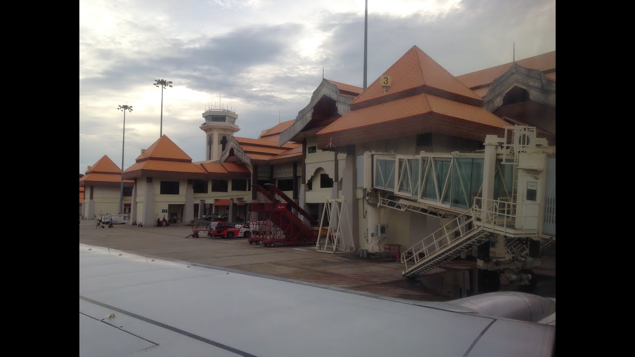 Malaysia Airlines Boeing 737-800NG Kuala Lumpur to Kuala Terengganu