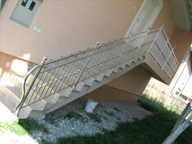 Ograda za stepenice,najlepse kucne ograde za terasu - YouTube