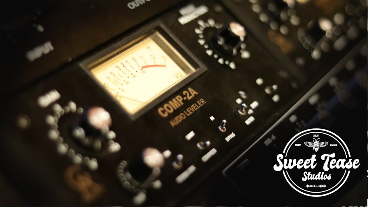 Golden Age Audio COMP-2A Tube Opto Compressor - YouTube