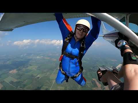 Lib's coach skydiving jumps
