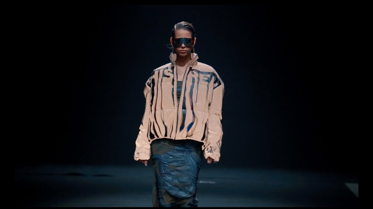 Fad fashion show