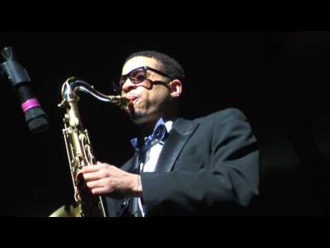 Kenneth Whalum III - Precious Lord Take My Hand