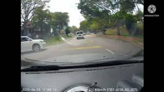 Budak pecah kepala accident boleh lari lg slps hampir2 nyawa melayang.