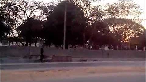 Sample video of moving vehicles from Micromax A110 Canvas 2