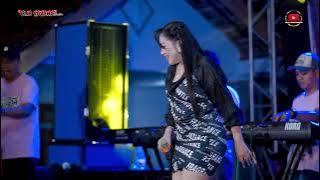IMING IMING - DESSY RAFAELA - OM SAVANA SAKJOSE - THE WEDDING ERFINA & SAIB