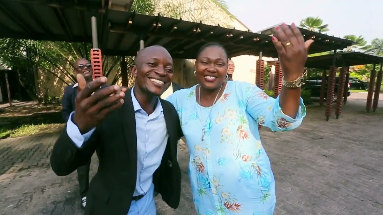 Fr Algho ATUMENGA et le Ministère de louange et Chants/ RCC-KIN dans YAKA ELIMO SANTU