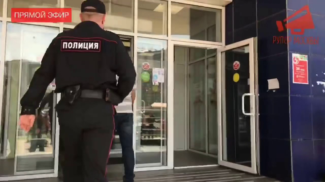 Задержание Данила Максимова на Народном сходе в Путилково