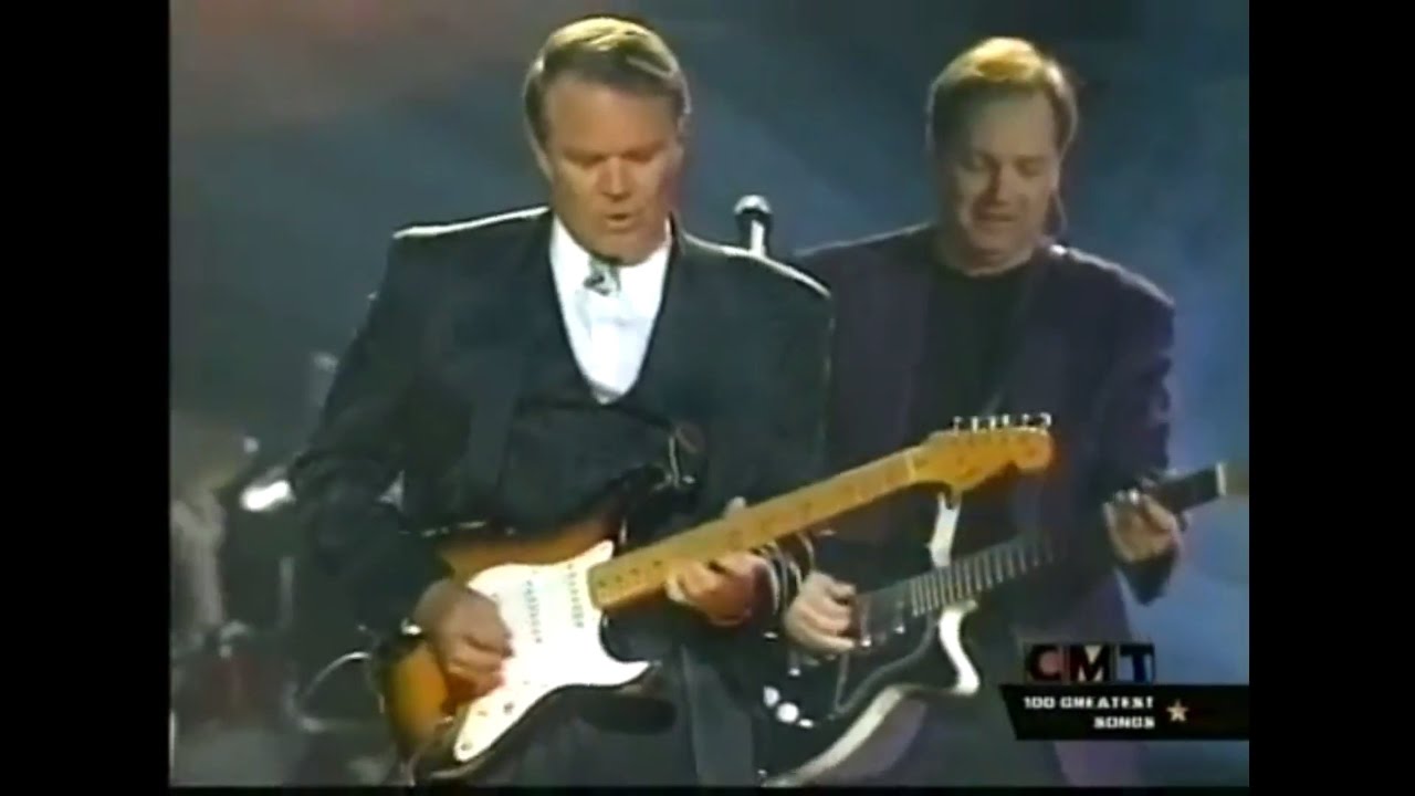 Glen Campbell - Gentle on My Mind (terrific guitar break)