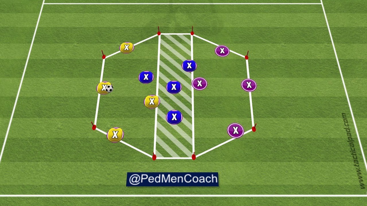 Hexagonal Rondo '(4+4)v(1+3)' by Pedro Mendonça