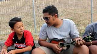 Kowe lungo pas aku sayang Sayange😔