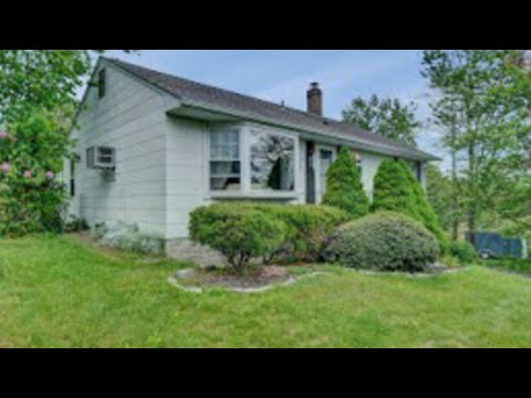 58 Elmwood Drive, Woodbury, NY home video tour