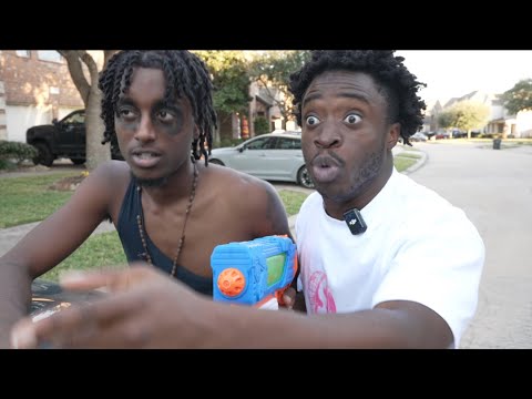 How people treat their regular friends vs close friends pt 20