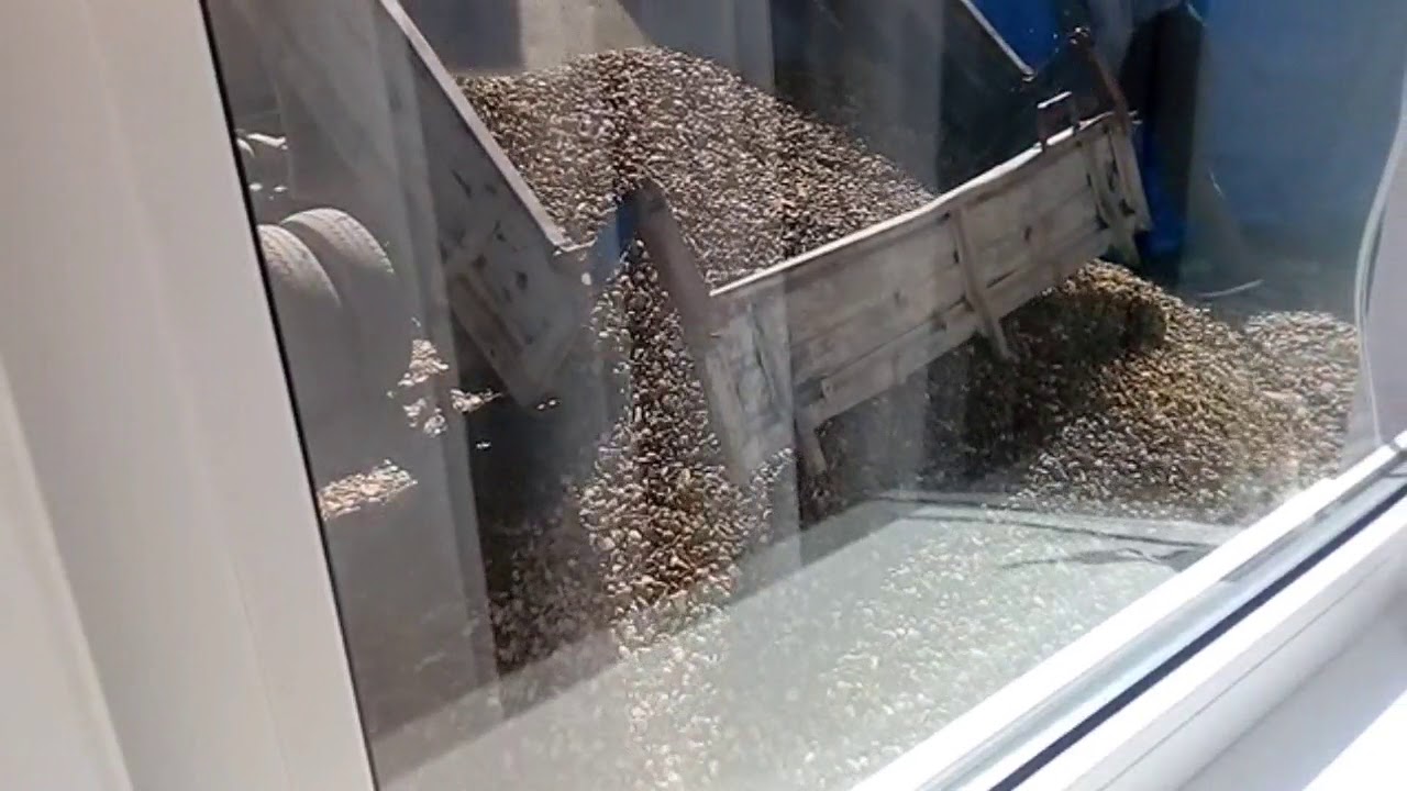 Утепляем потолок в доме Строим котельную Переезд в Краснодар - YouTube