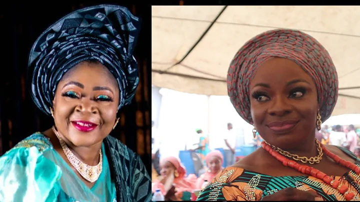 Watch How Waka Queen Salawa Abeni Sing Praises To Iyaloja Of Aranmoleti Esho Market Lagos Island