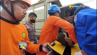 DUA TRUK ADU BANTENG, KERNET TERHIMPIT BODY KENDARAAN