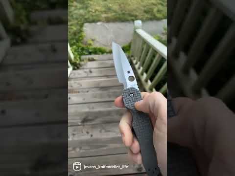 Spyderco Smock Overview and Flicks!