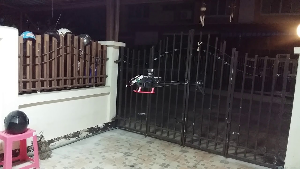 Tarot 450 hover in the house area - Lotte Hobby