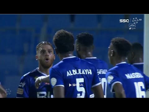 مناوشة حاده بين علي البليهي و كويلار في مباراة الهلال و الخليج دوري روشن السعودي  