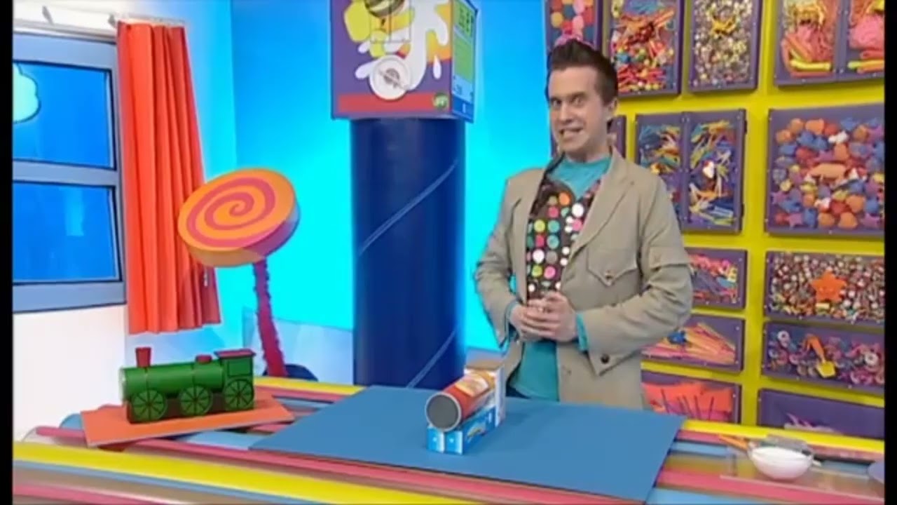 Mister Maker: How To Make a Train Pencil Pot
