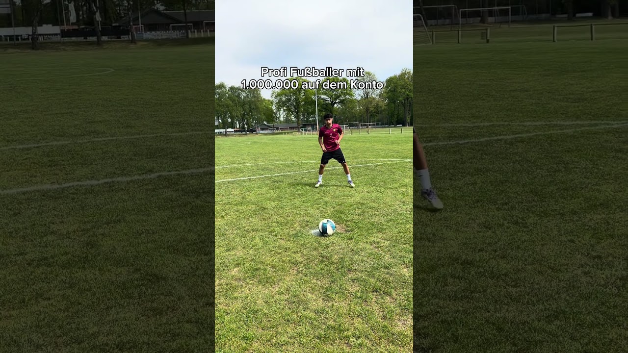 Wer checkt #football #viralvideo #shortvideo #assamtezpur #viralshorts #follow #fyp