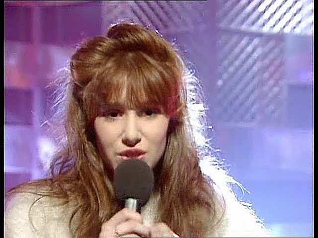 Tiffany I Think Were Alone Now Top Of The Pops - YouTube