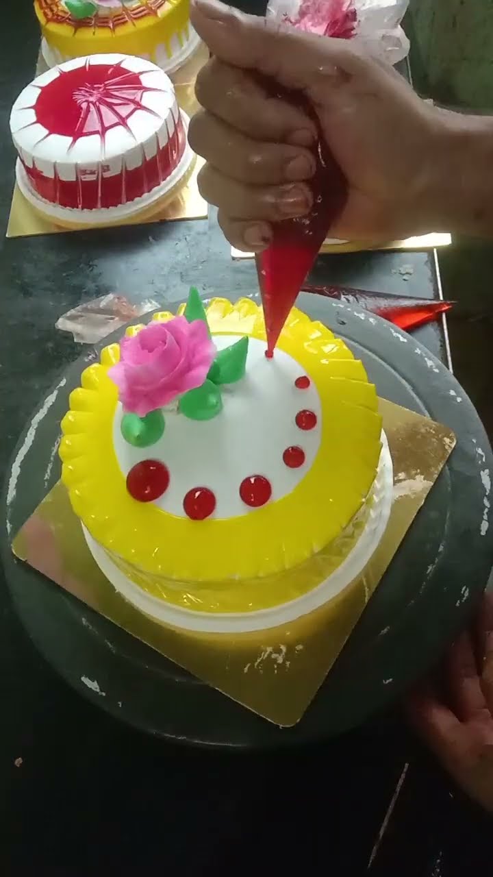 howtomakecakecreamathome #chocolatecake #cakedecorating - YouTube
