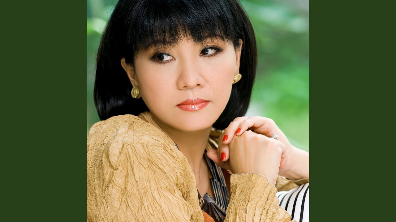 Hãy Để Em Tin