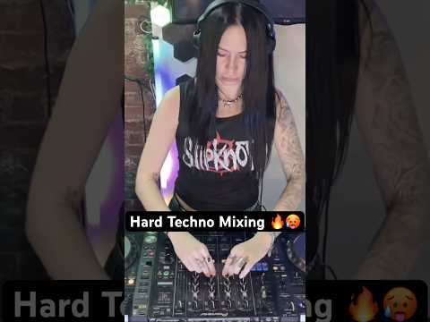 Anely Kiyaro #techno #hardtechno #rave #djremix #djmix #technodj #femaledj #darktechno #technomix