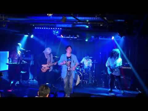 A Light in the Black (レインボー) コピー 190330