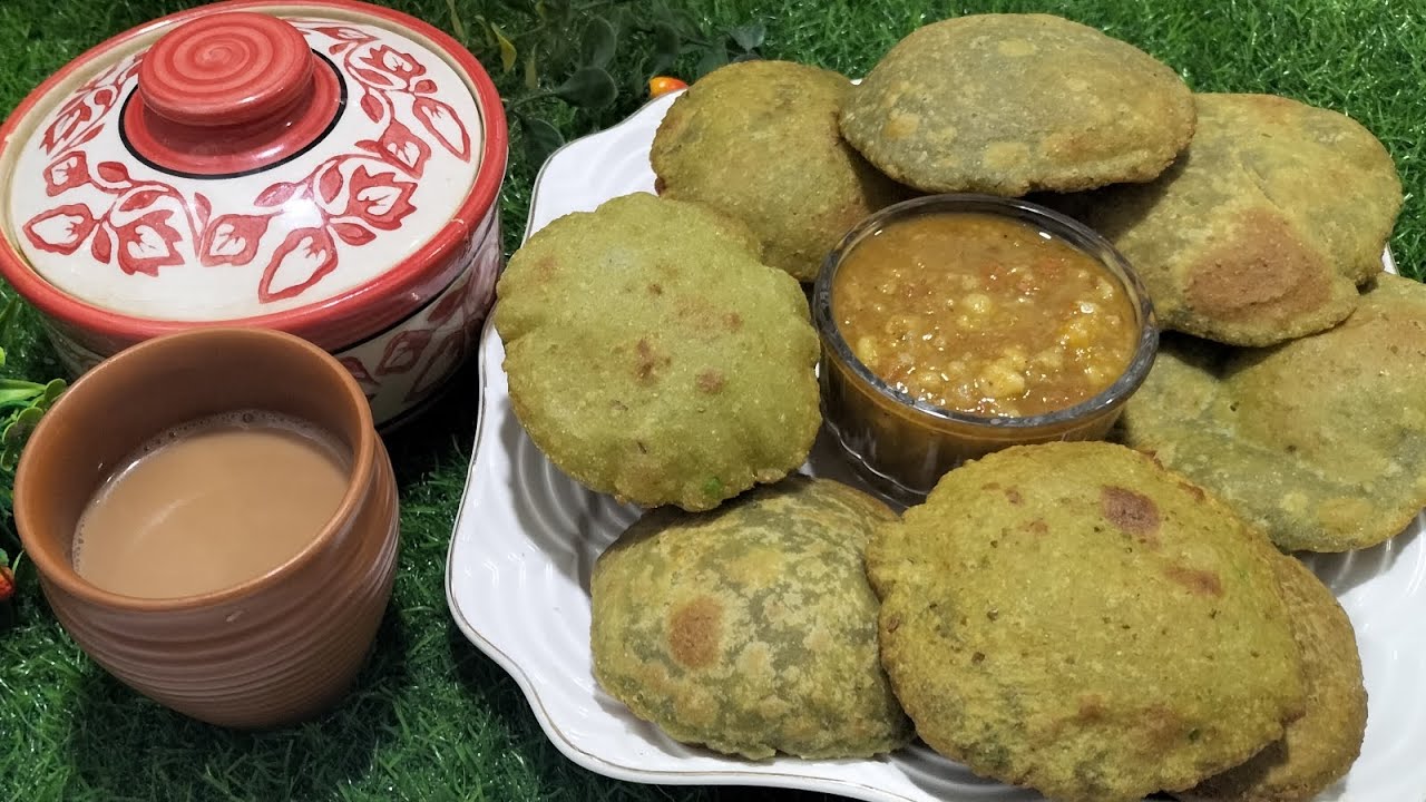 हरे मटर की पूरी आलू की सब्जी/Sunday brunch 