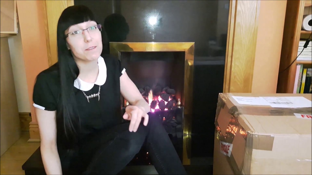 Gothic Gifts unboxing video