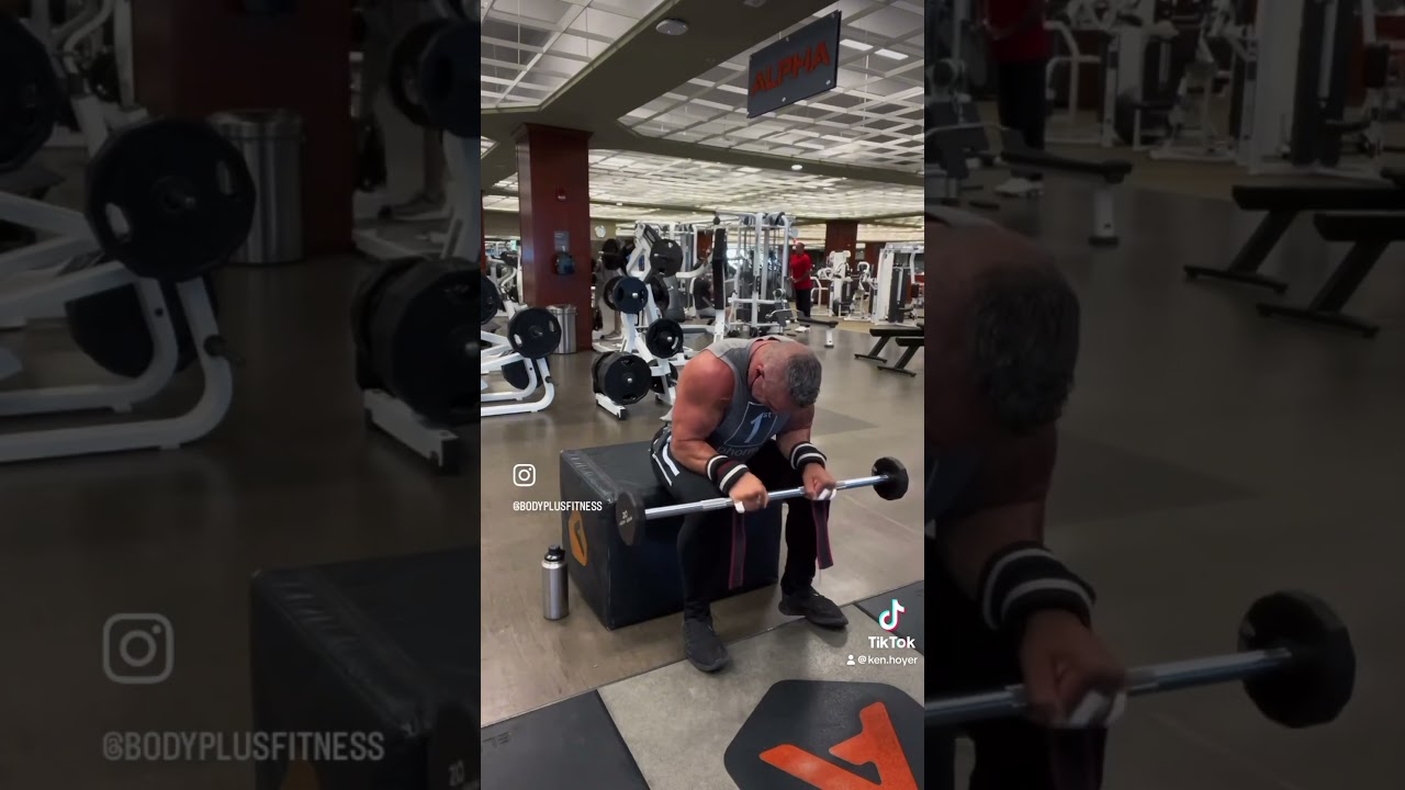 How a set of thumbless grip reverse wrist curls for the forearms taken to failure should look.