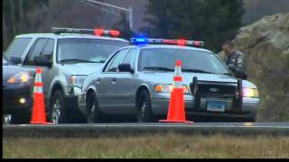 Truck rollover closes I-84 in Waterbury