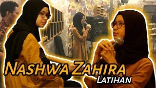 Nashwa Zahira Ngejam Bareng Neova Band Di Studio Music Surabaya