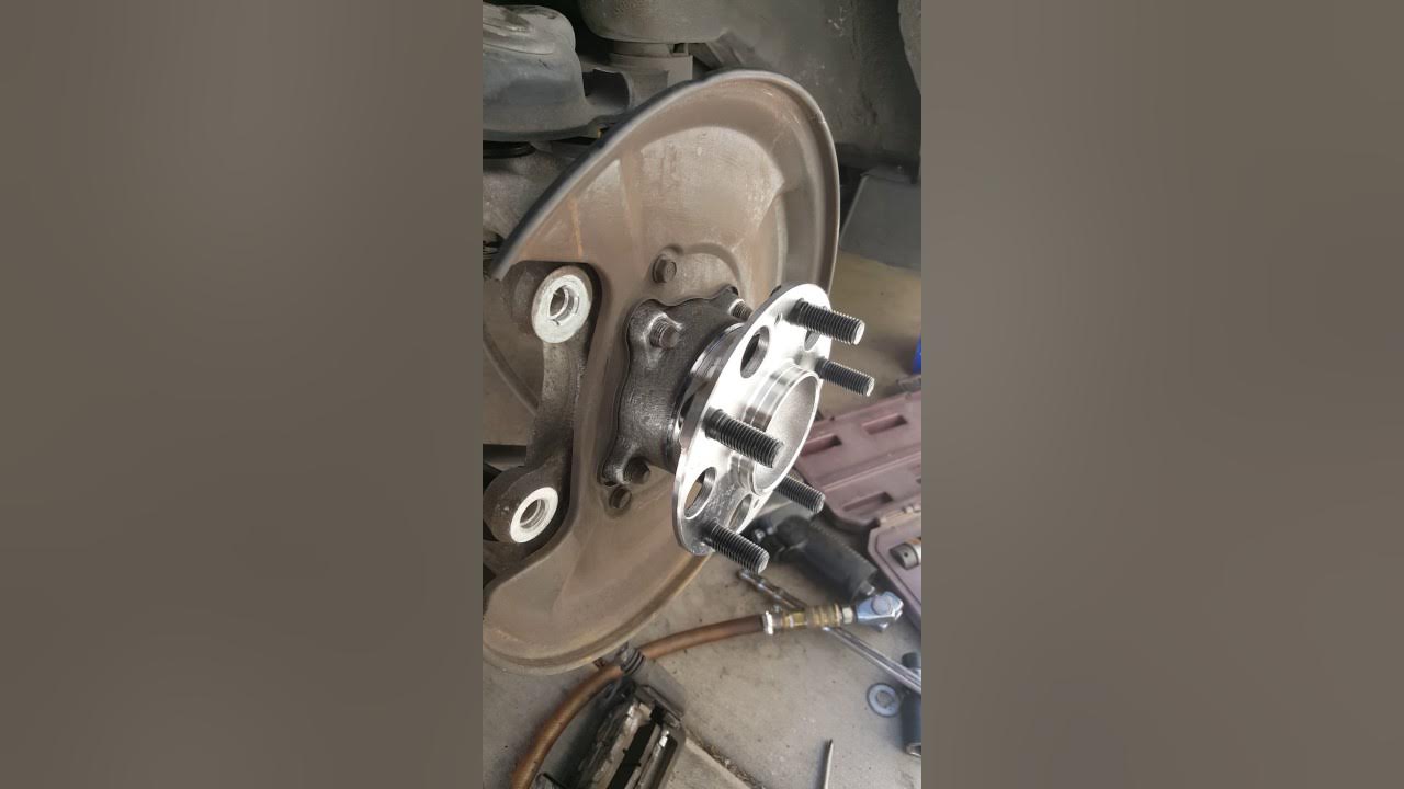 2008 Honda Civic Wheel bearing replacement (how it a good bearing sound