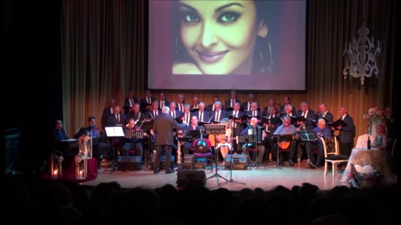 1 Λίγα λουλούδια αν θέλεις στείλε μου