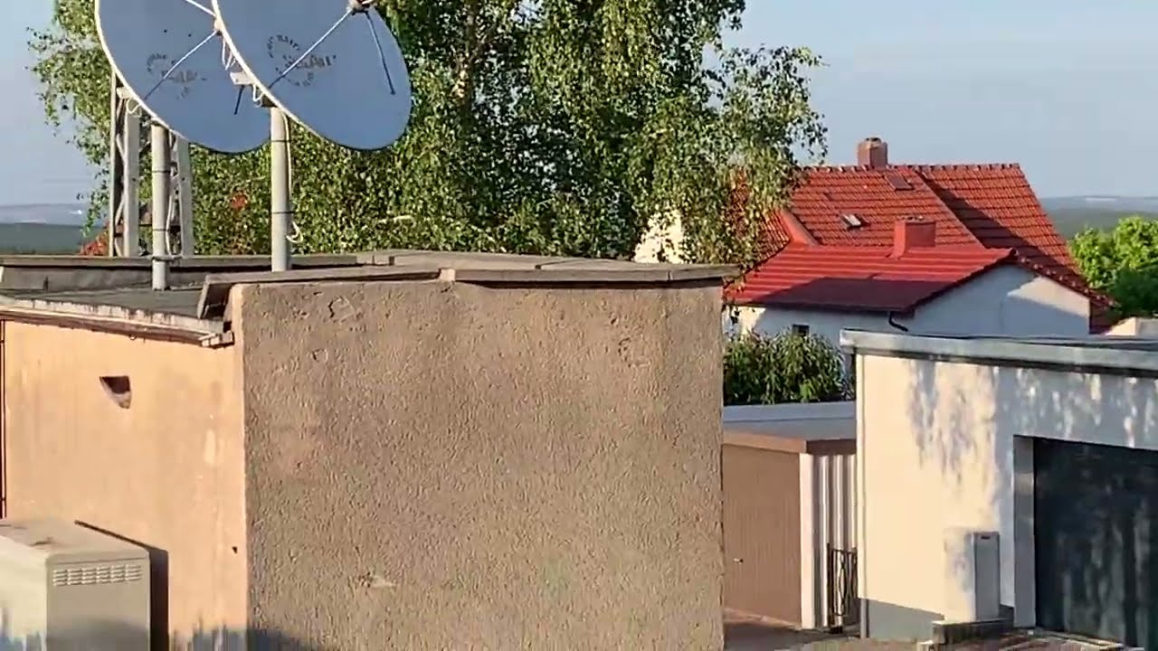 Интересное решение по спутниковому телевидению для поселка - YouTube