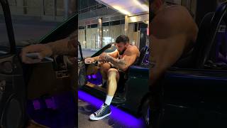 the giant doesn't fit