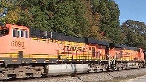 Train 732 Passing By 11-4-11.mpg