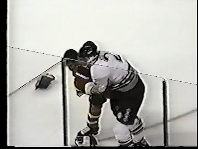 Watch Kris Graf vs Jason Dekker WHL 95/96 on YouTube Watch Kris Graf vs Jason Dekker WHL 95/96 on YouTube