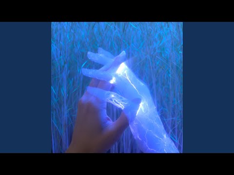 Cracks In The Sky auf YouTube ansehen Cracks In The Sky auf YouTube ansehen